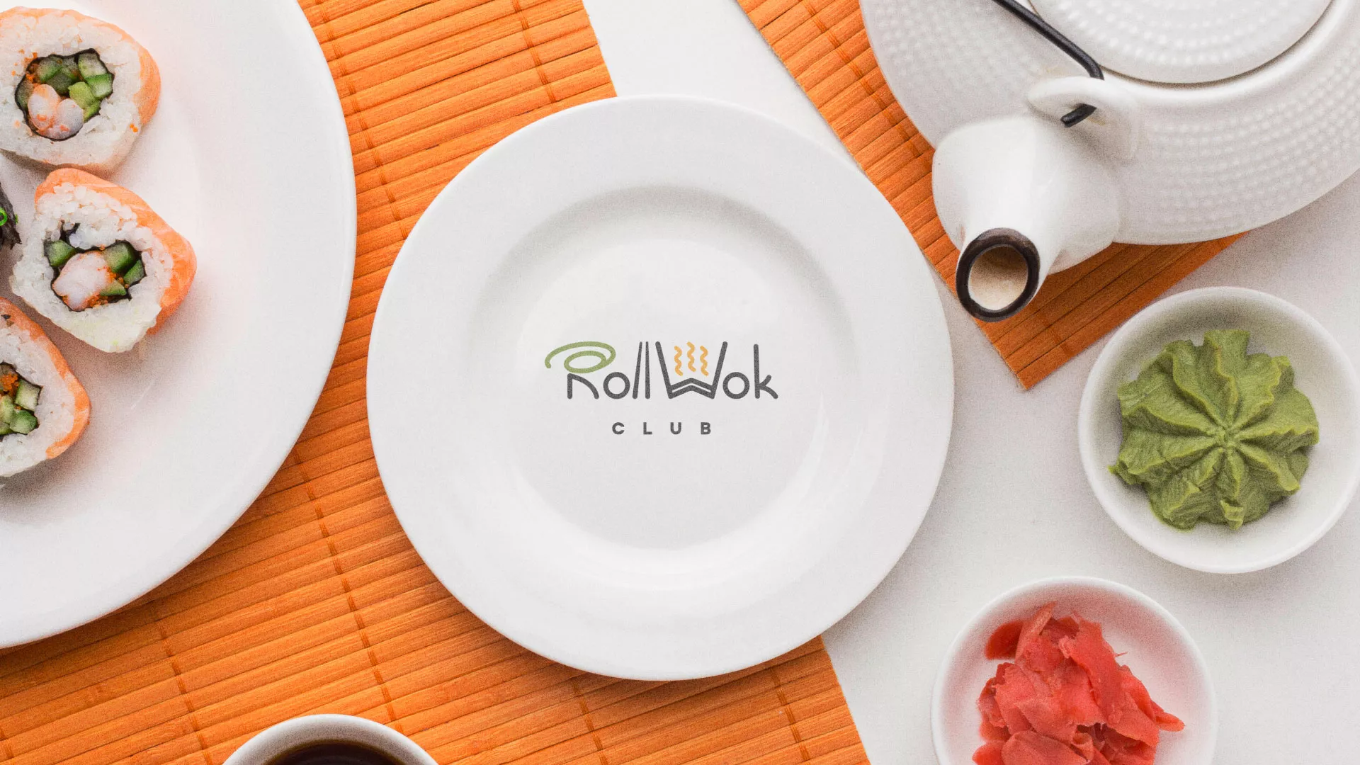 Разработка логотипа и фирменного стиля в Ивделе для суши-бара «Roll Wok Club» Разработка логотипа и фирменного стиля в Ивделе для суши-бара «Roll Wok Club»